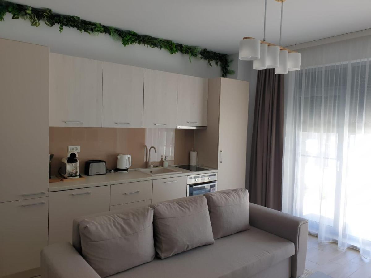 Lotus Studios Mamaia Exterior foto